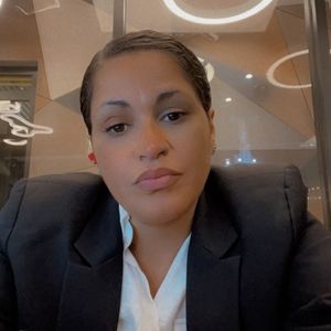 Meet your Posher, Francis